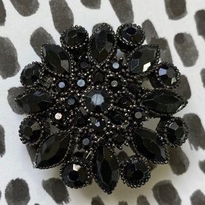 VTG Black Petite Brooch